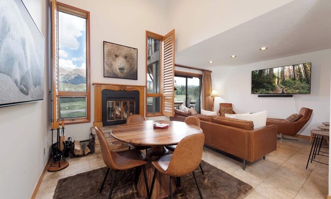 Purgatory Condominio | Mid Century Modern Condo - Deck with Great Views - Heated Pool