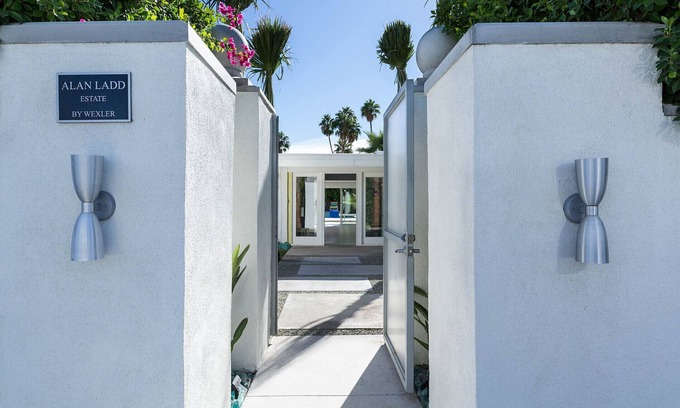 Old Las Palmas Casa | Mid-Century Modern Celebrity Estate By Wexler! Alan Ladd Estate! Private! Spectacular Mountain Views!