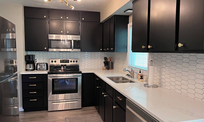 Sioux Falls Casa | Mid-Century modern 2-bedroom home near McKennan Park, hospitals and universities