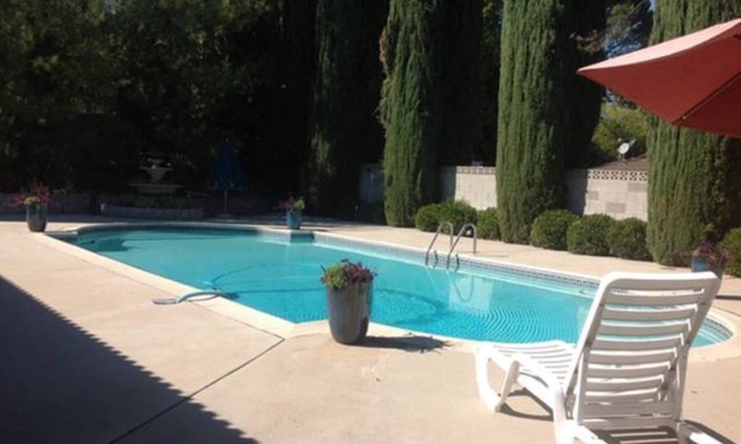 Hidden Hills Casa | Mid Century Rambling Rancher