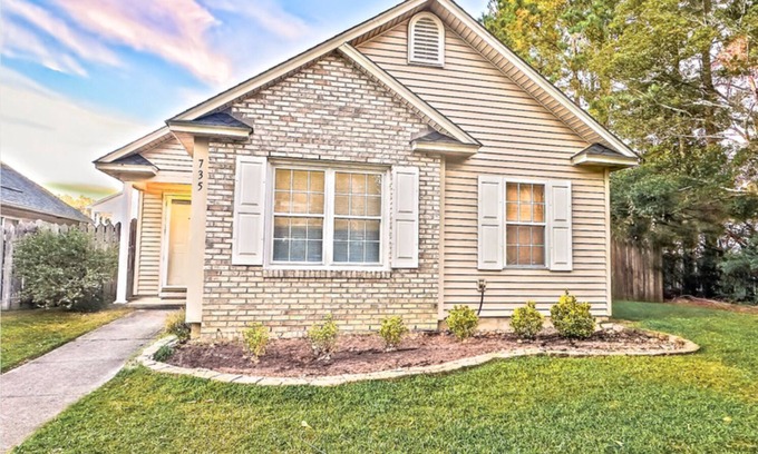 Kings Grant Casa | Middle of Wrightsville Beach and Downtown!