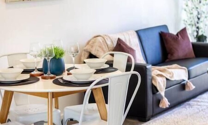 Upper Riccarton Casa | Middleton Park: 2 bed 1 bath w/Garage: Riccarton