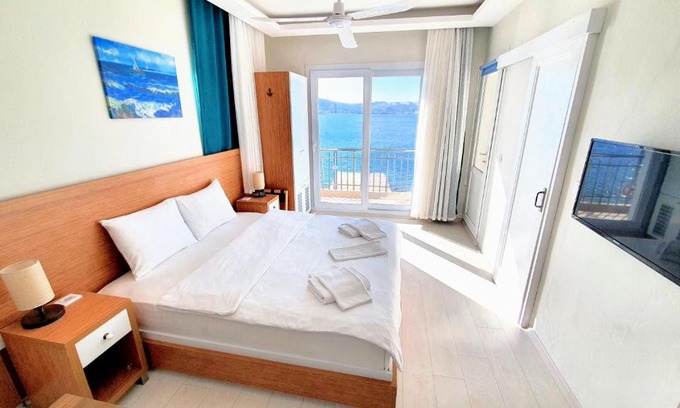 Foca Hotel | Midilli Konak