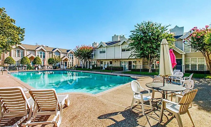 Far North Dallas Condominio | Midtown/1B1B Entire Condo with pool/North Dallas