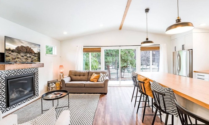 Orchard District Apartamento | Midtown gem I Park view I Full kitchen