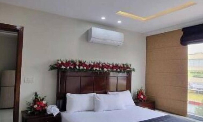 Bahria Town Apartamento | MIDWAY HOTEL & RESIDENCY - Studio Apartment Unit S1