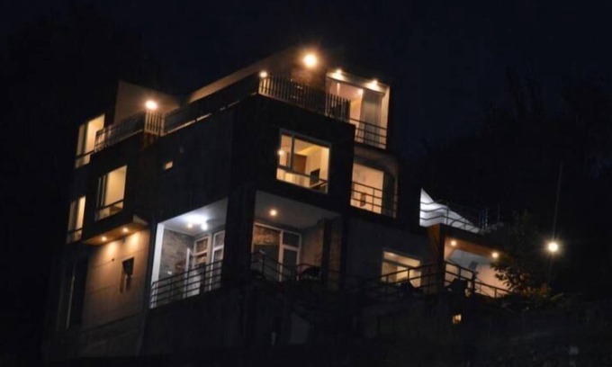 Murree Cabina | Midway Murree
