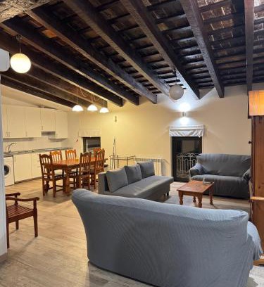 La Seu Apartamento | Miguelete tower & 4th FLOOR & City center and no elevator