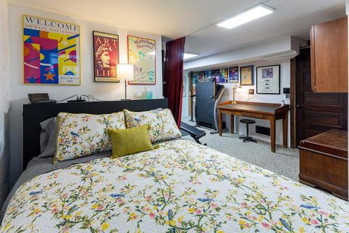 Franklin Park Casa | Mike & Allen's Place on the Park 3