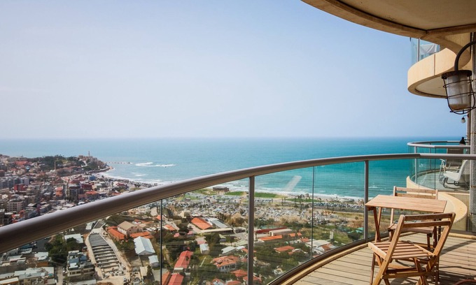 Neve Tzedek Apartamento | MIKLAT Luxury Condo & Spectacular View by FeelHome