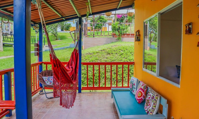 Filandia Cabina | Coffee Area Cabin Right at Tourist Area, sleep like a baby after a day of fun