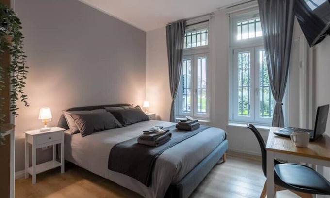 Fiera Apartamento | [MILAN FIERA-CITY LIFE] Three Towers House - Free Wi-fi - Netflix -