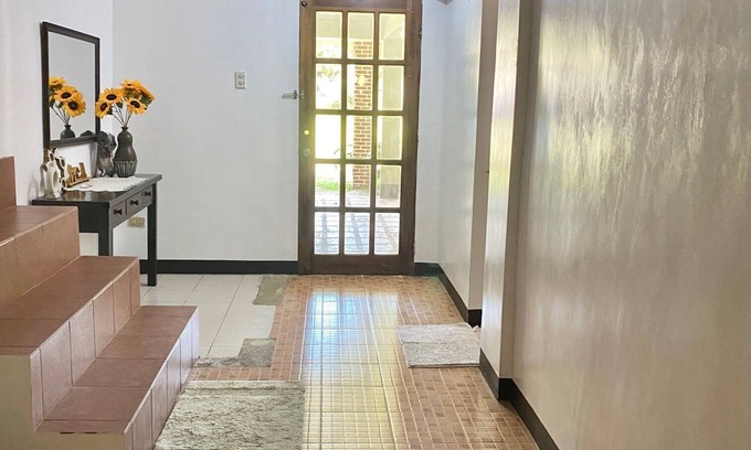 Indang Cama Y Desayuno | Milani's Bed & Breakfast (mini resort). 8km from Tagayaty City.