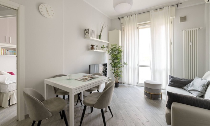 Centro Storico Apartamento | MILANO ADORABLE HOME - a cute apartment in Milan city centre: 2 BDR, 4 guests
