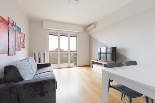 Chiesa Rossa Apartamento | Milano Famagosta Balcony Apartment
