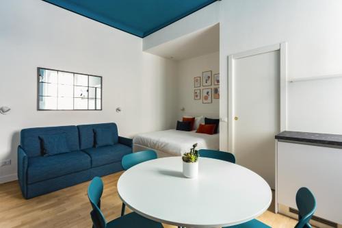 De Angeli Apartamento | Milanofierapartments Correggio Suite