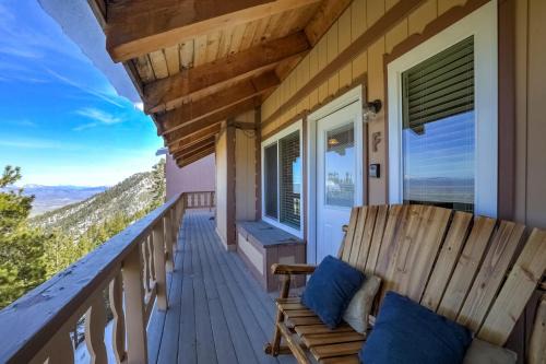 Tahoe Village Casa | Mile High Mountain - Carson Valley Views