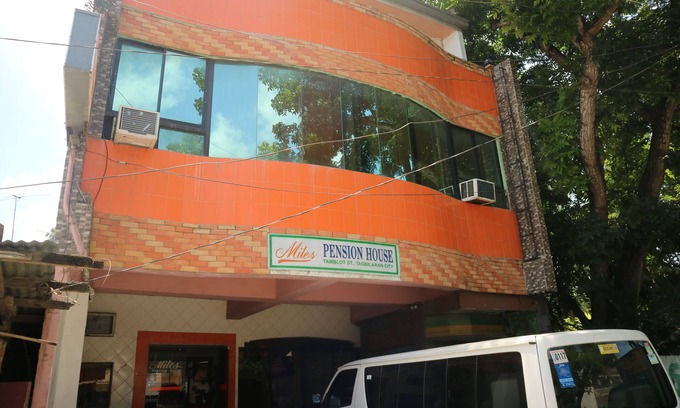 Cogon Casa | Miles Pension House