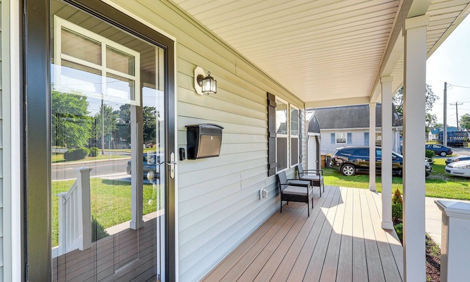 Milford Casa | Milford Home w/Private Pool: 12 Mi to Beaches!