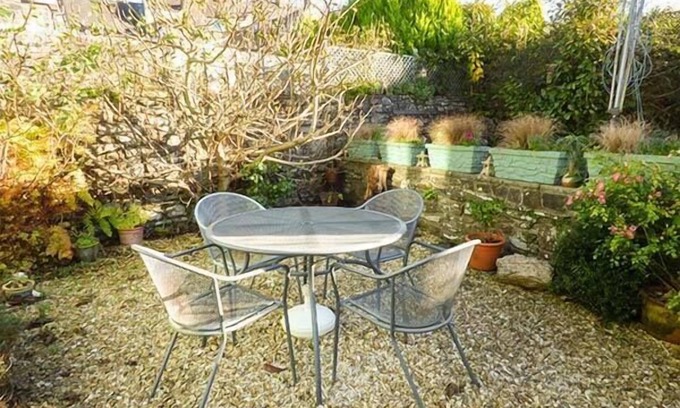 Laugharne Cabaña | Milk Wood Cottage