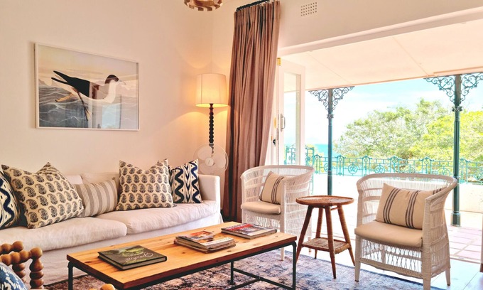 Gordons Bay Central Cabaña | 'Milkwood Cottage', Charming 3 bedroom Beachfront Home with private pool