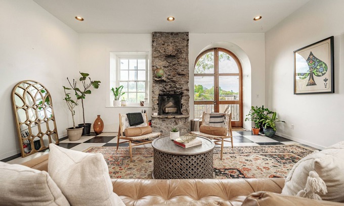 Elora Casa | Mill St. Retreat Elora