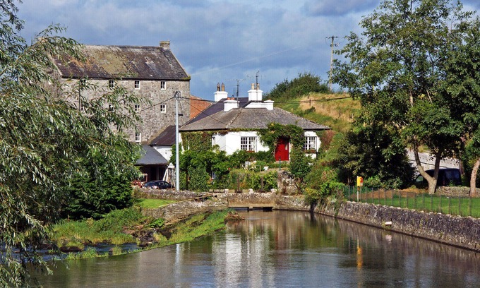 Bruree Otro | Mill Wheel Cottage - Three Bedroom House, Sleeps 6