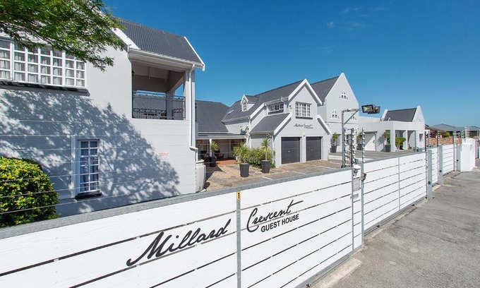 Summerstrand Cama Y Desayuno | Millard Crescent Guest House