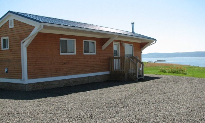 Parrsboro Cabaña | Millones de Dólares de Vista de Campo, Ohana Cottage