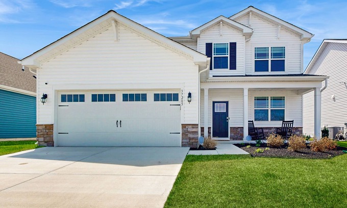 Millville Casa | Millville by the Sea home with clubhouse, pools & wellness center access