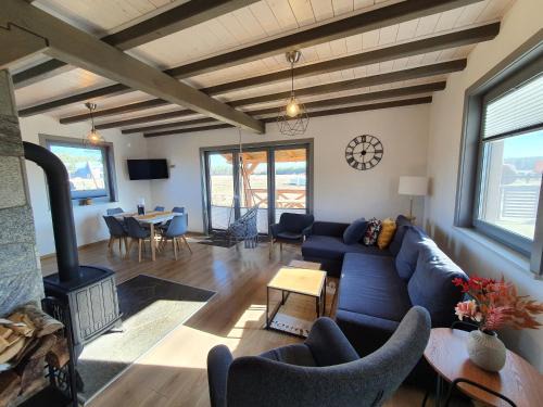 Wdzydze Tucholskiez Casa | MILOCHÓWKA - dom drewniany bliźniak