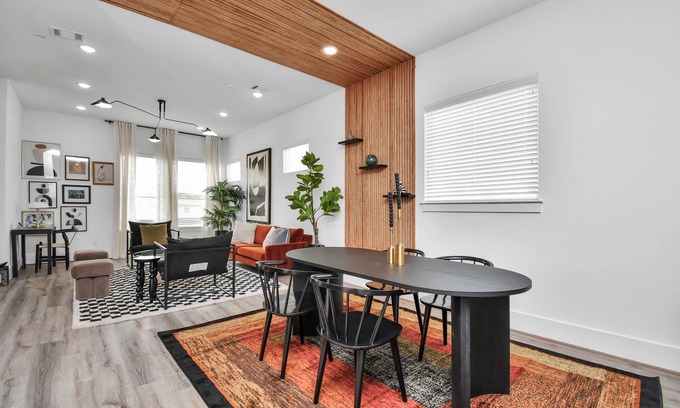 OST - South Union Casa | Min to Downtown HTX Luxe Escape at Med Center & NRG