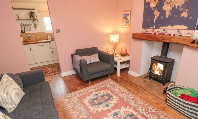 Hinderwell Cabaña | MINER JACK'S, pet friendly, with open fire in Staithes