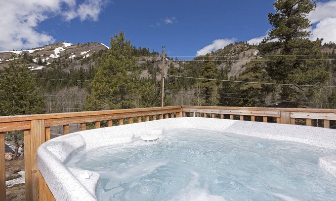 Alpine Meadows Casa | Mineral Springs By Tahoe Getaways w/ Hot tub & Ski Shuttle in Alpine Meadows