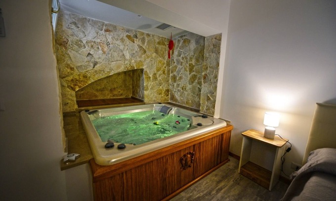 Francavilla Fontana Casa | Mini Piscina in Camera