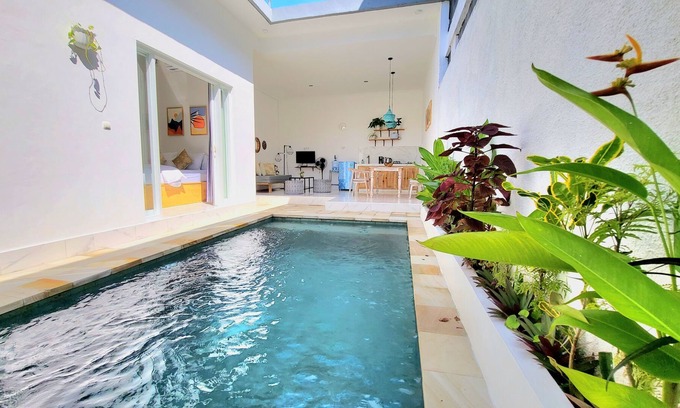 Sukasada Villa | Minimalist Villa with Rooftop