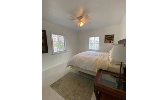 West Little Havana Casa | Minimalistic Charm & Comfort in the Heart of Miami