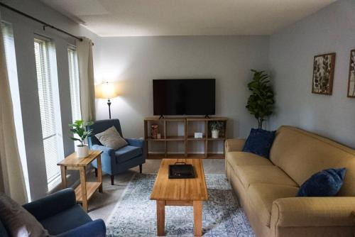 River Mountain Casa | Mins to River Mountain Park Dining & Shopping