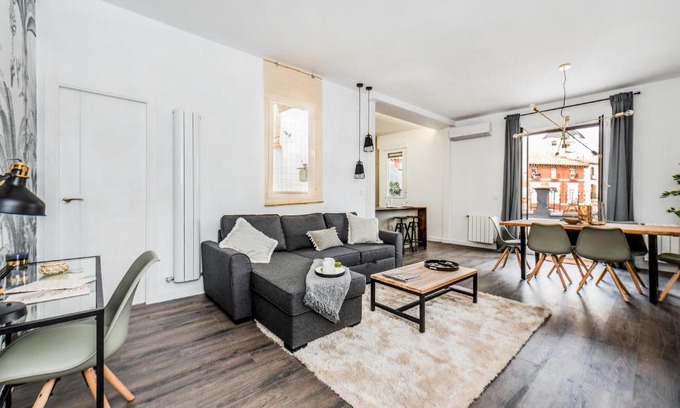 Barrio de La Latina Apartamento | MintyStay - La Latina Terrace 3 BD