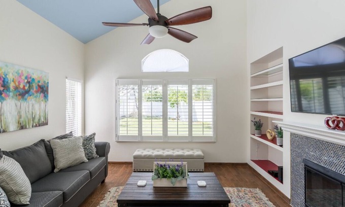 Loma Linda Casa | Minutes away from Loma Linda Hospital/University & Redlands!