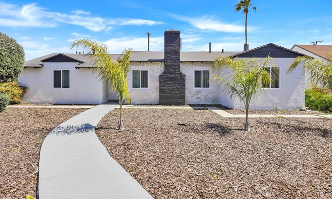 North Hollywood Casa | Home home home
