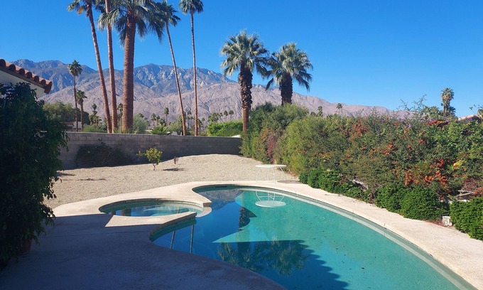 Palm Springs Casa | Minutes from airport and downtown PS !