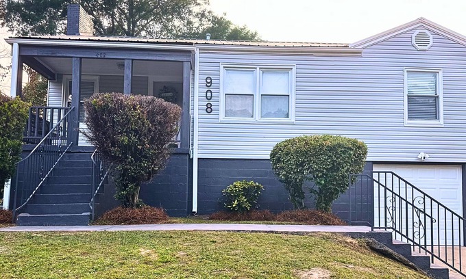 Birmingham Casa | Minutes from Birmingham and Hoover! Enjoy with Family for Fun & Fellowship