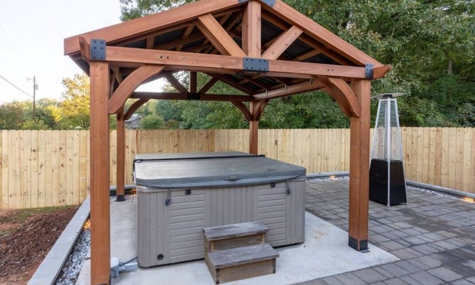 Skyland Casa | Minutes from downtown, Pisgah National Forest, Blue Ridge Parkway & Arboretum