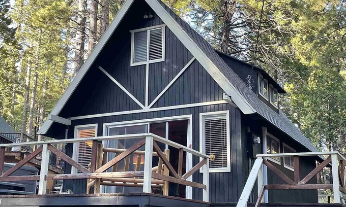 Cold Springs Casa | Minutes from Pinecrest Lake, Dodge Ridge Ski Resort, and the fabulous Sierras.