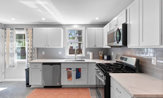 Rochester Casa | Minutes from UofR- Large 3BDRM!