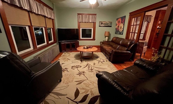 Campbelltown Casa | Minutes to Hershey Park, Mt. Gretna Lake, In The Net Sports Ctr, Chocolate World