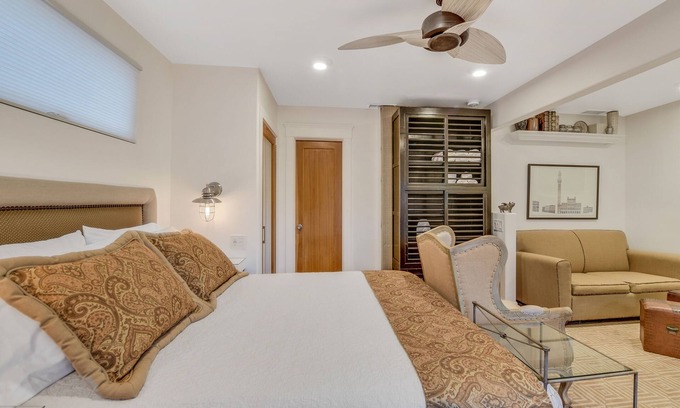 North Park Casa | Milagro en la calle 34 - Luxury Courtyard Studio