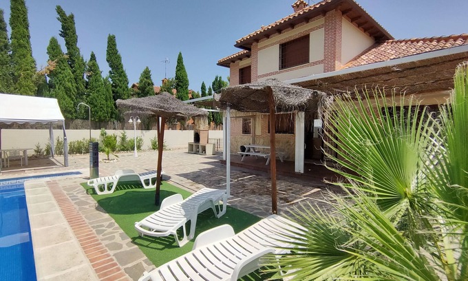 Sesena Chalet De Esquí | Mirador d Valle TuCasaTemporal