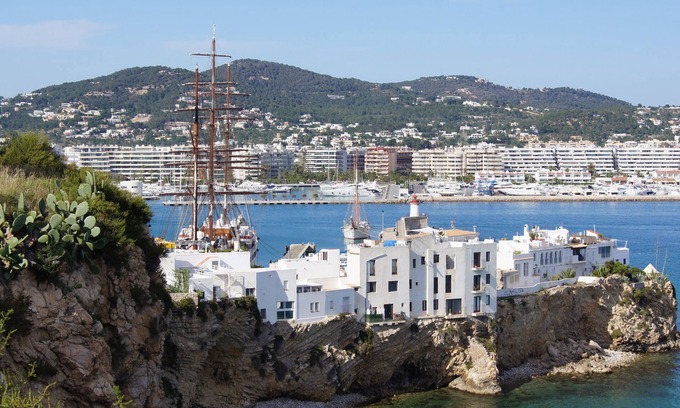Ibiza City Centre Hotel | Mirador de Dalt Vila – Relais & Chateaux